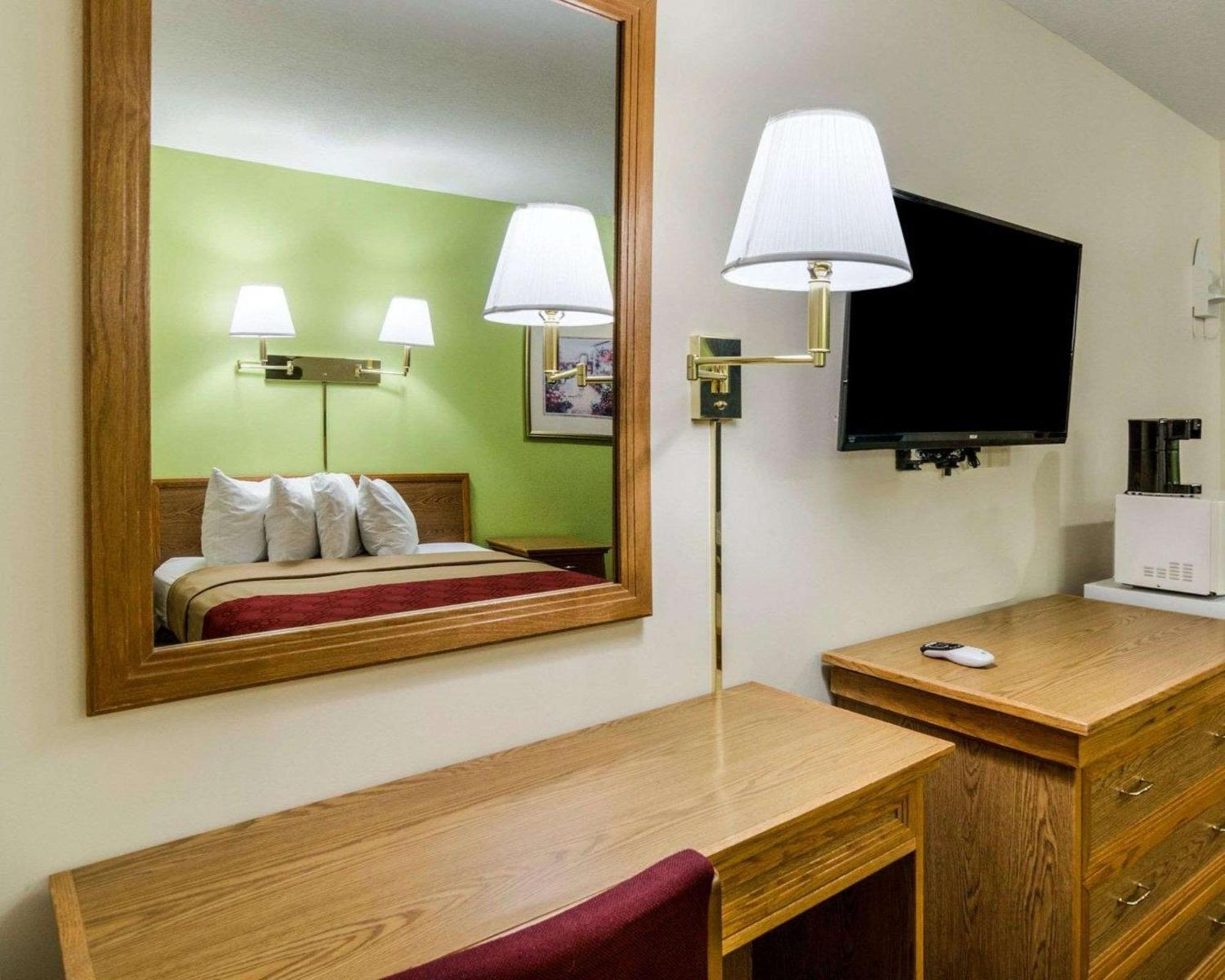 Econo Lodge University Lawrence Eksteriør billede